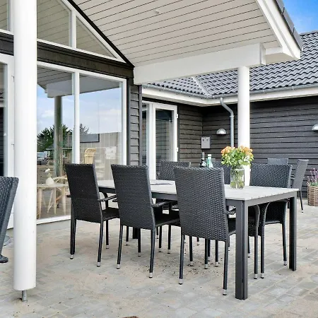 20 Person In Tatil Evi