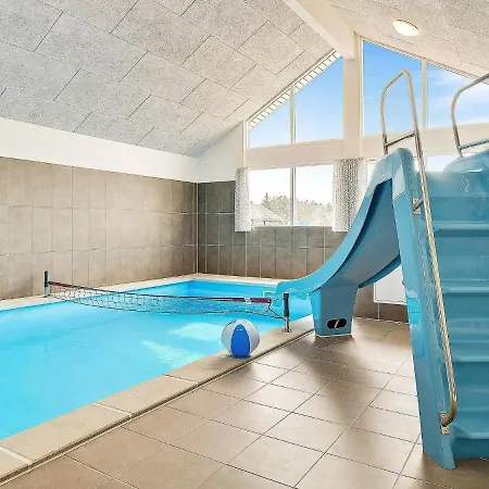 20 Person In Tatil Evi Nørre Nebel