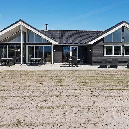 20 Person In Nørre Nebel