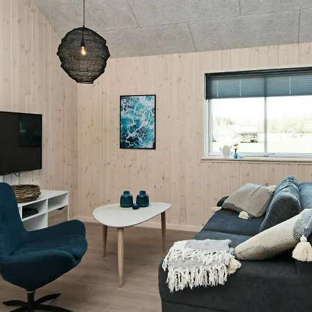 20 Person In Nørre Nebel